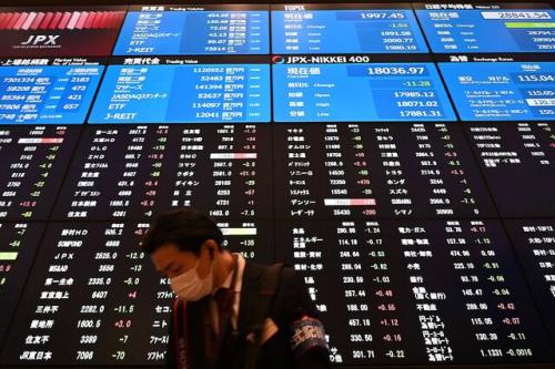 بازارهای آسیایی متلاطم شدند