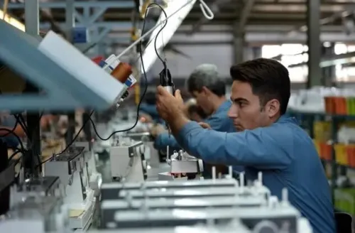 شناسایی علت اخراج و تعدیل نیرو در واحدهای اقتصادی